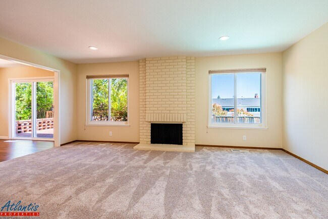 Foto del edificio - Beautiful Home | Remodeled Bathrooms | Cup...