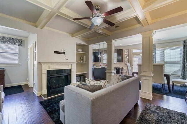 Building Photo - 4953 Whiteoak Walk SE