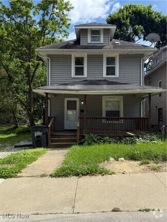 Building Photo - 1022 Fairbanks Pl