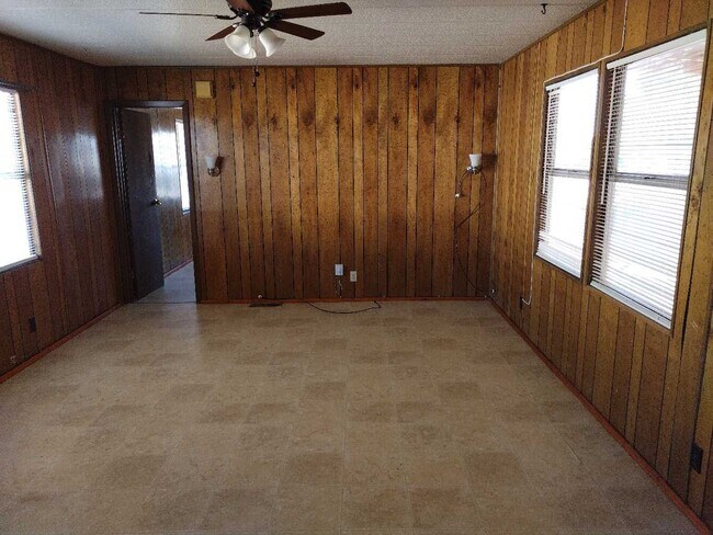 Foto del edificio - 14528 Annegret Dr