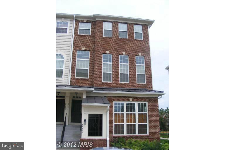 6067A Wicker Ln, Centreville, VA 20121 Townhome Rentals in