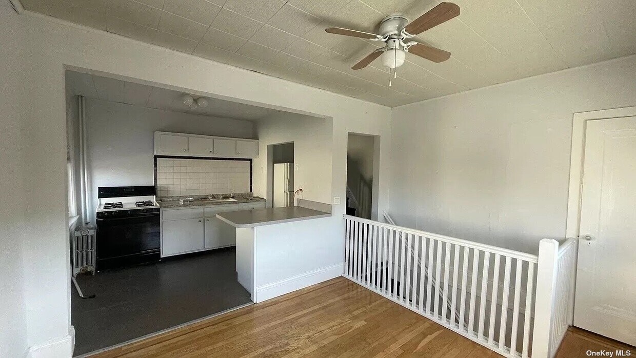 344 Beach 91st St Unit 2, Queens, NY 11693 Room for Rent in Queens