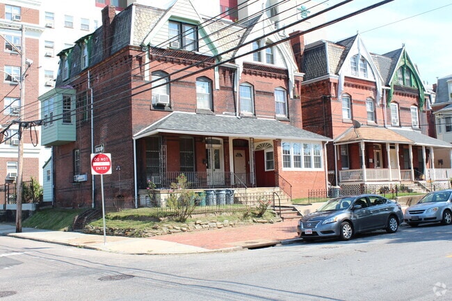 Building Photo - 111 S 42nd St