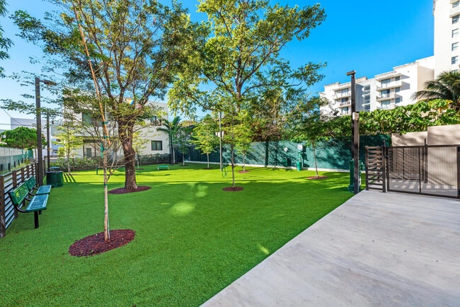 The Vibe Miami apartments — community photo - The Vibe Miami