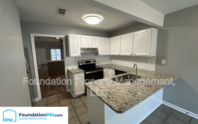 Building Photo - 377 Taylors Way