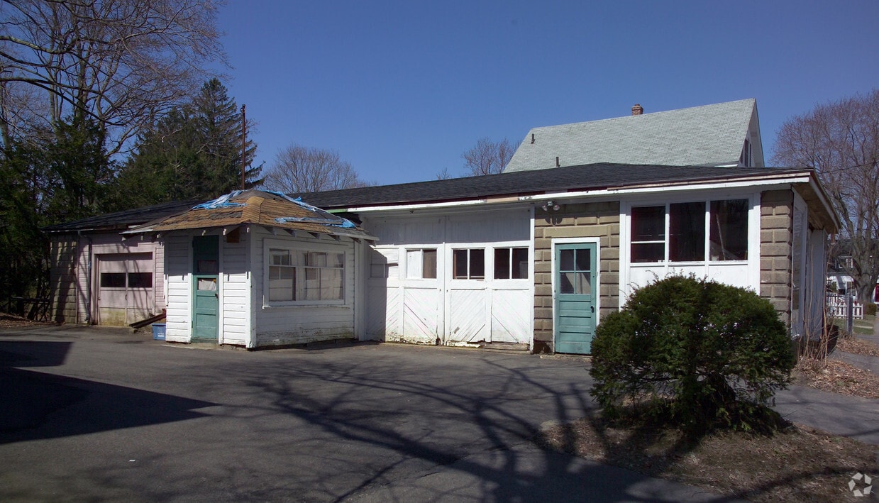 Building Photo - 18 Jefferson St