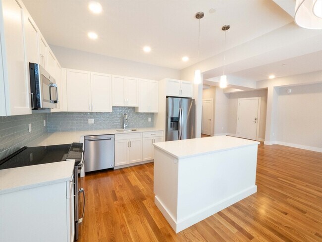 Foto del edificio - 142 Coolidge St