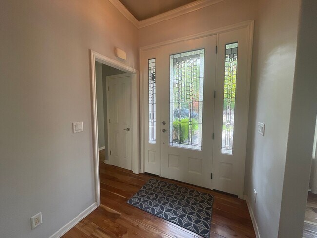Foto del edificio - 228 Winchester Creek Ave
