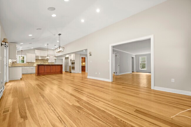 Foto del edificio - 197 Deep Valley Rd