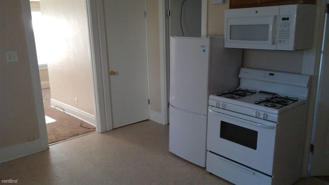 Foto del edificio - 8720 W Mitchell St