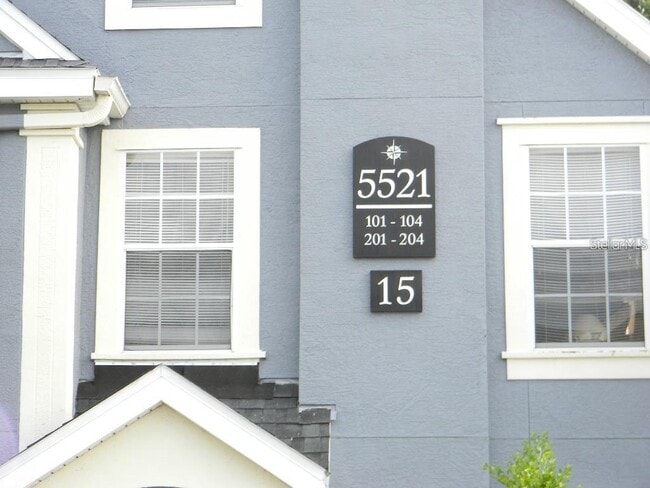 Foto del edificio - 5521 Rosehill Rd