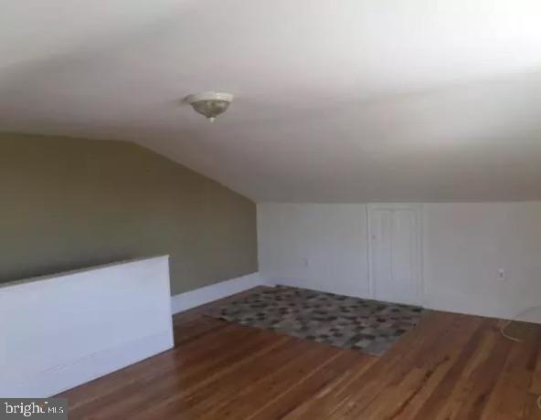 Foto del edificio - 7611 Ridge Ave