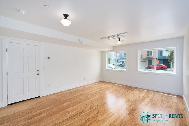 Building Photo - Outer Sunset: Freshly Remodeled 2-ROOM Stu...
