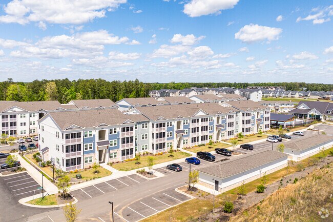 4/4/2024: 5 medios cargados× 2440 Clements Ferry Rd Charleston, SC 29492-7735 4/4/2024: 6 medios cargados× 1031 Legrand Blvd Charleston, SC 29492 4/4/2024: 6 medios cargados× 620 Wando Park Blvd Mount Pleasant, SC 29464 4/4/2024: 7 medios cargados× 651 Johnnie Dodds Blvd Mount Pleasant, SC 29464 4/4/202 - Waterleaf at Foxbank