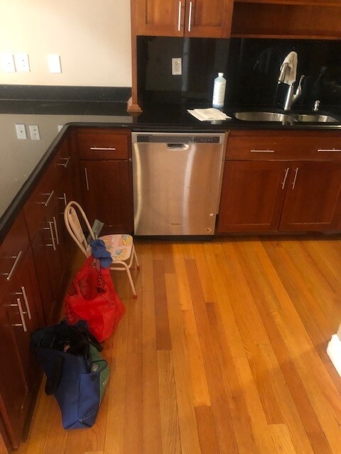 Foto del edificio - 192 Avenue O