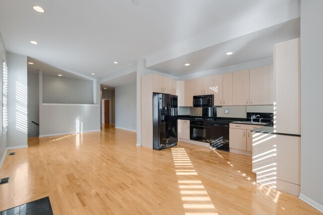 Foto del edificio - 4060 S Ellis Ave