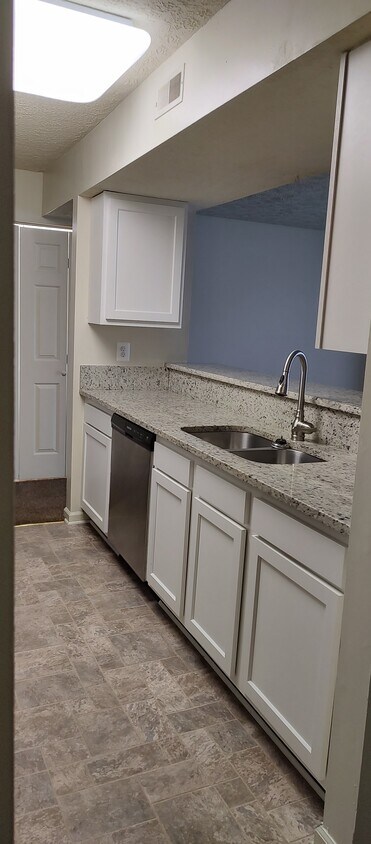 Foto principal - 87 Grandview Ave