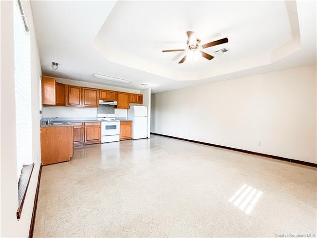 Foto del edificio - 3318a Carver Rd