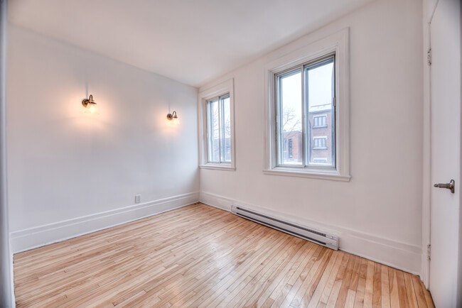 Building Photo - 659 Rue Jarry E