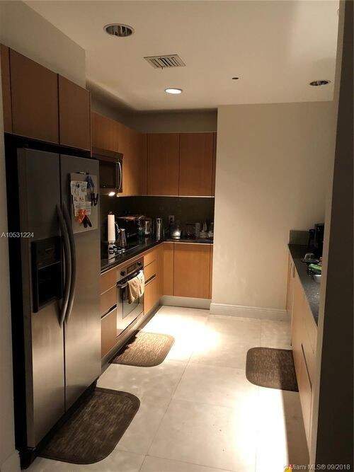 Foto del edificio - 1050 Brickell Ave