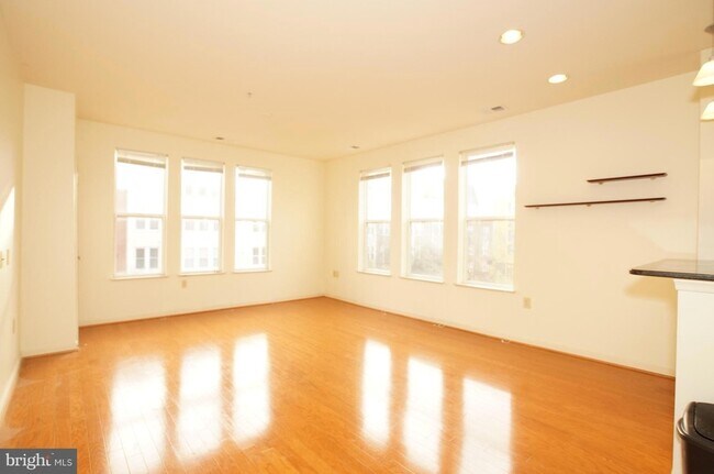 Foto del edificio - 2665 Prosperity Ave