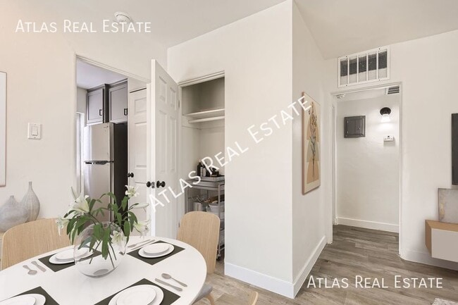 Building Photo - AVAILABLE NOW!! TWO MONTHS FREE! Newly Ren...