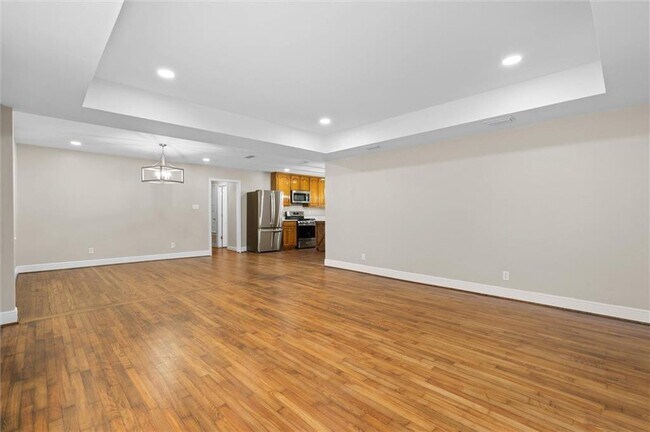 Building Photo - 2609 Longleaf Dr
