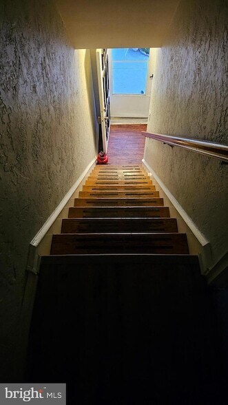 Foto del edificio - 1329 Shelmire Ave