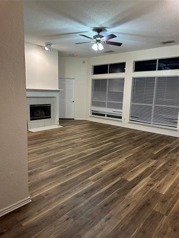 Foto del edificio - 2057 Sailmaker Dr