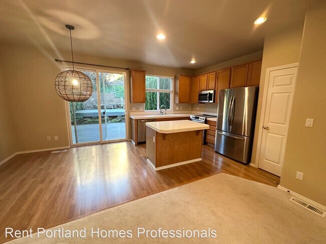 Building Photo - 3 br, 2.5 bath House - 20366 Hoodview Ave