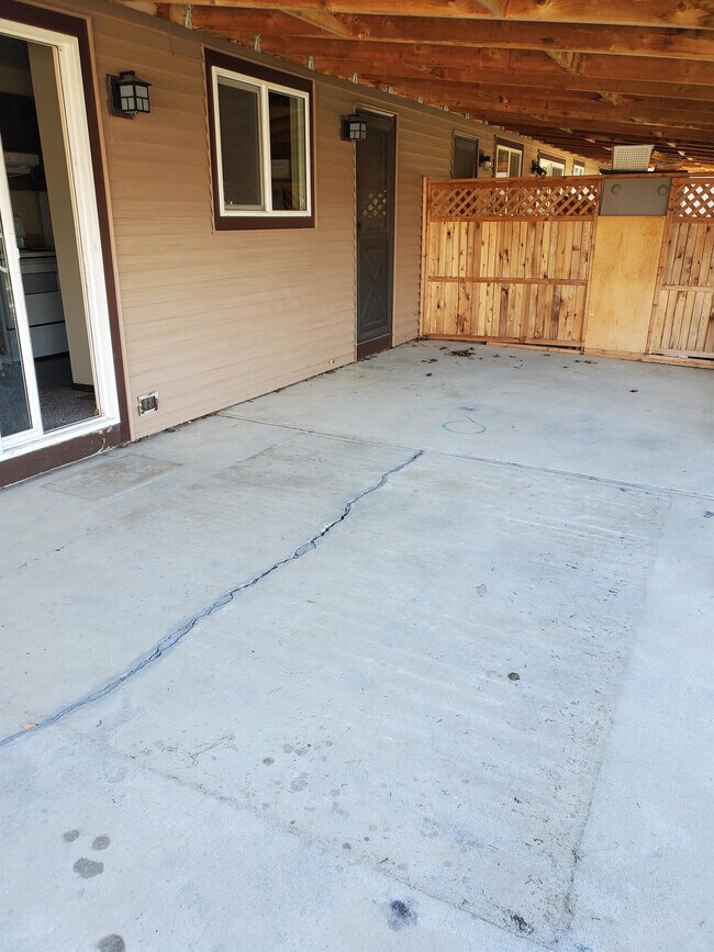 Building Photo - 4845 Kachinas Ave