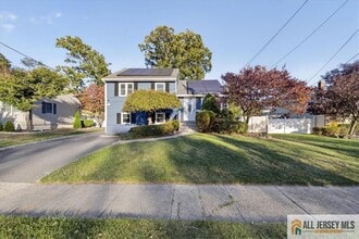 Building Photo - 6 Dundar Rd