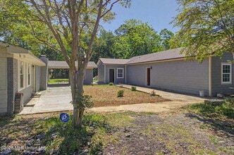 Building Photo - 9424 Daisy Vestry Rd