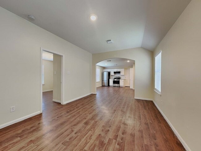 Building Photo - 6425 Mountain Pines Ln