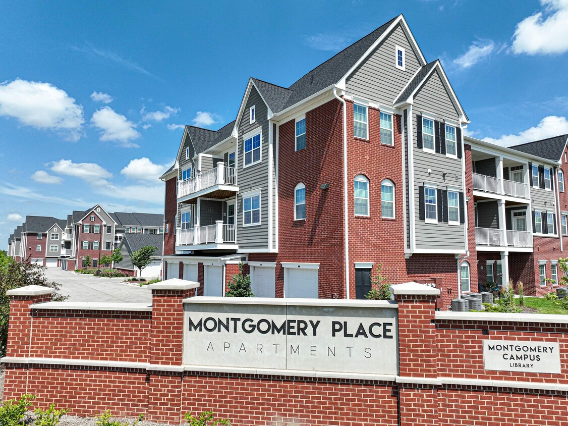 Foto principal - Montgomery Place Apartments