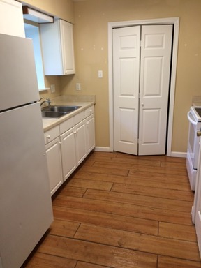 Building Photo - 6921 Red Bud Ln