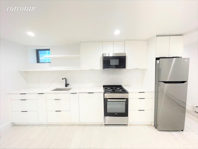 Foto del edificio - 318 Midwood St