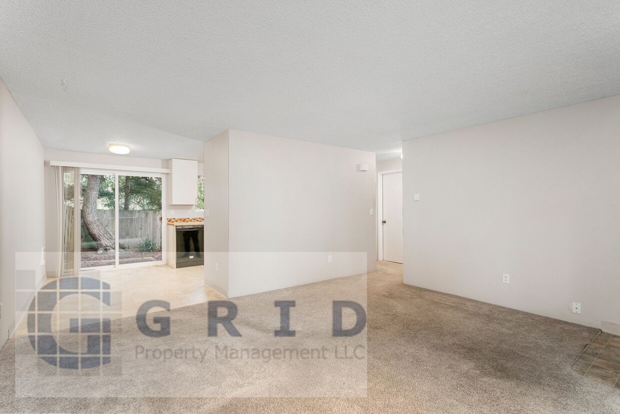 Two Bedroom Apartment Available - Private Yard Space - $500 MOVE IN SPECIAL! - Two Bedroom Apartment Available - Private ...