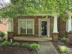 Building Photo - 2121 Cason Ln
