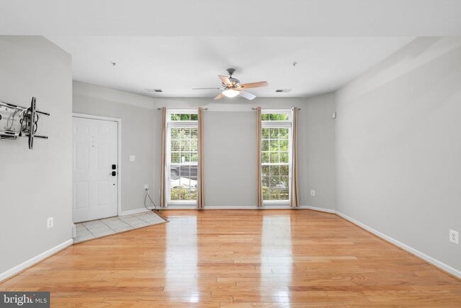 Building Photo - 7240 Elkridge Crossing Way