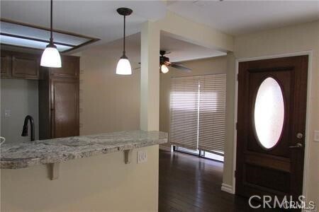 Foto principal - 444 S Tustin St