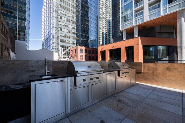 Photo du bâtiment - 1438 Avenue Overdale