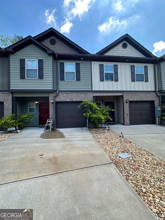 Building Photo - 1102 Creel Ln