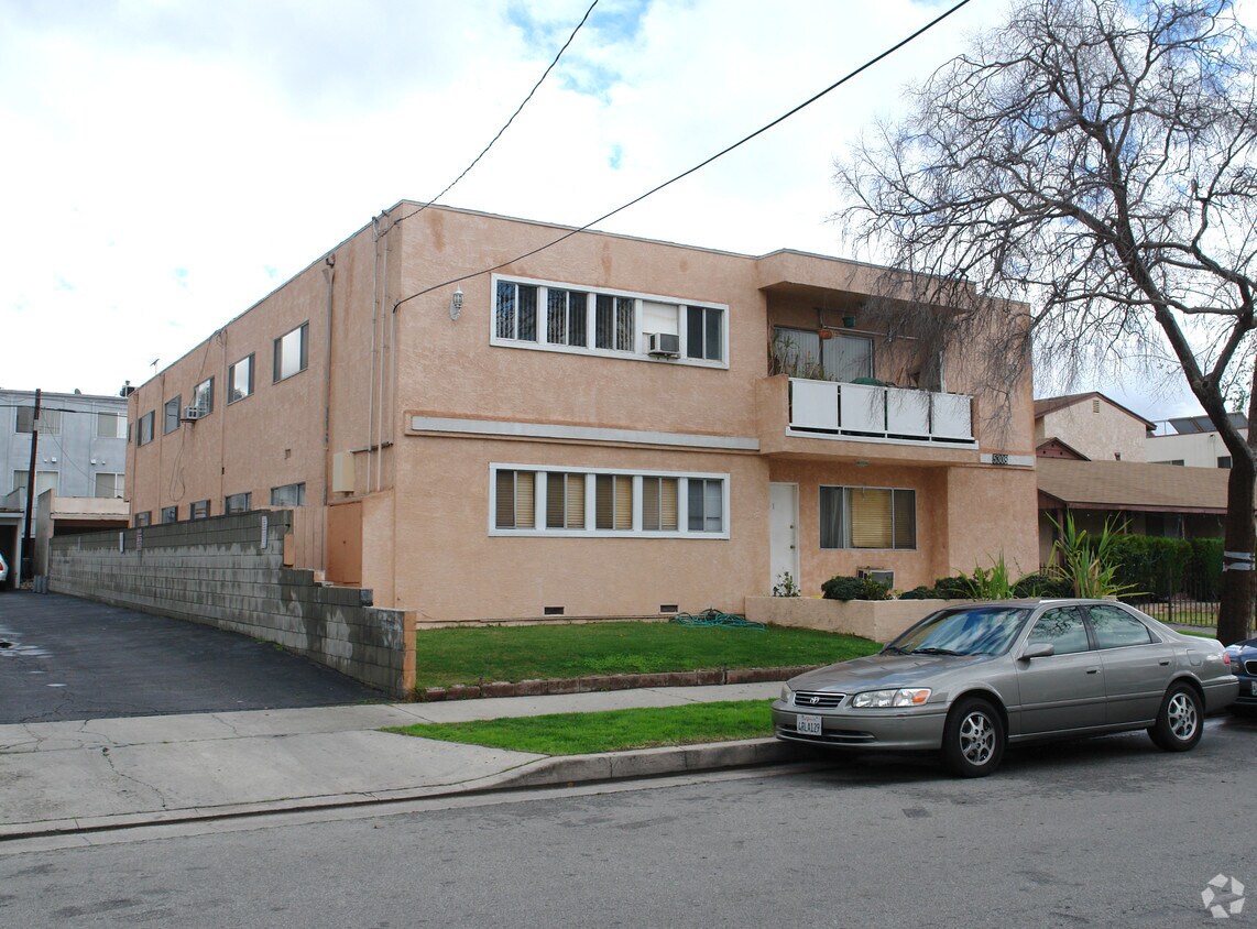 Building Photo - 5308 Riverton Ave