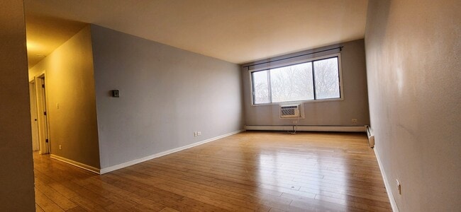 Foto del edificio - 5306 N Cumberland Ave