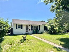 Building Photo - 2216 Elmira St