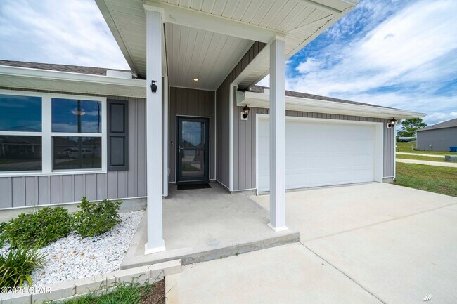 Building Photo - 7177 Ellie B Dr