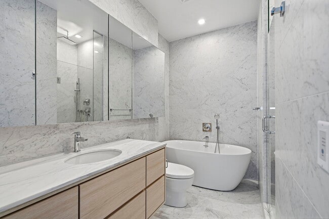 Building Photo - The Residences at Central Park