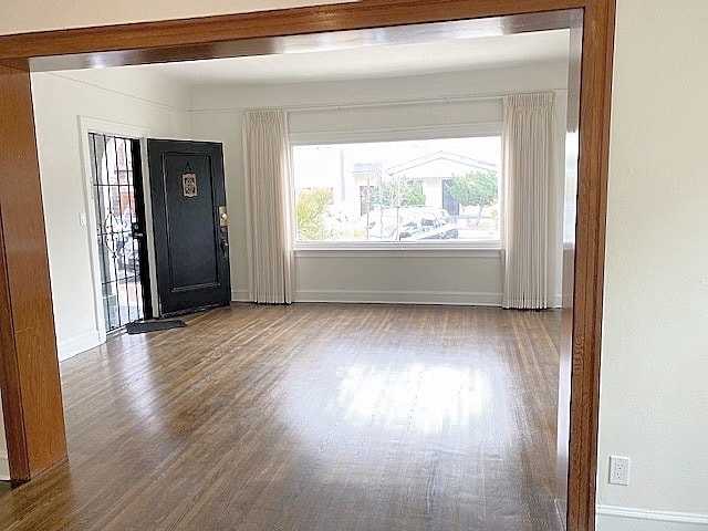 Primary Photo - 25 Falcon Ave