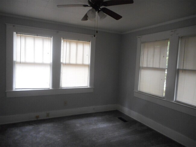 Building Photo - 7805 4th Ave S